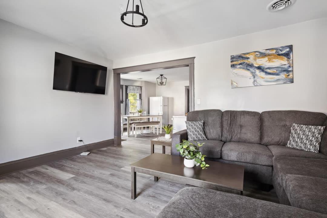 Spacious 6Br 2Ba Minutes For The Falls & Casino Niagara Falls Ngoại thất bức ảnh